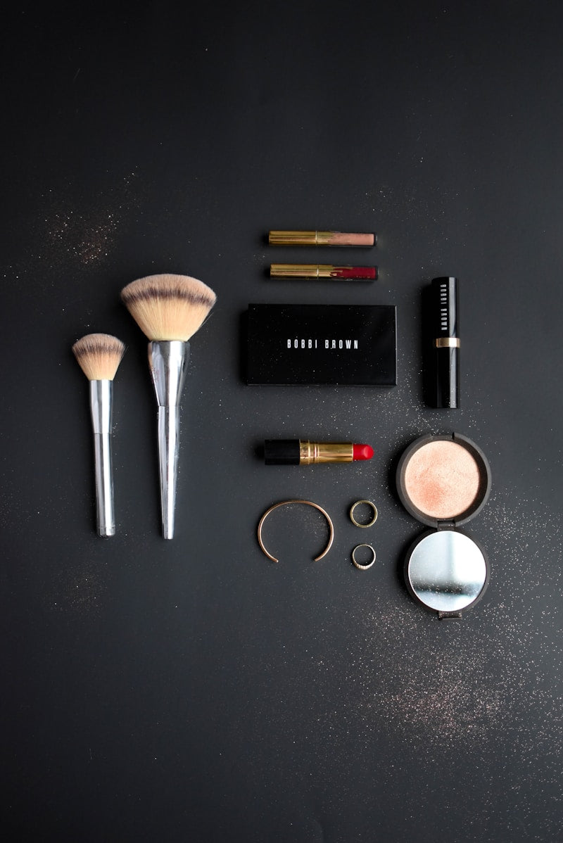 Hot air styling brush